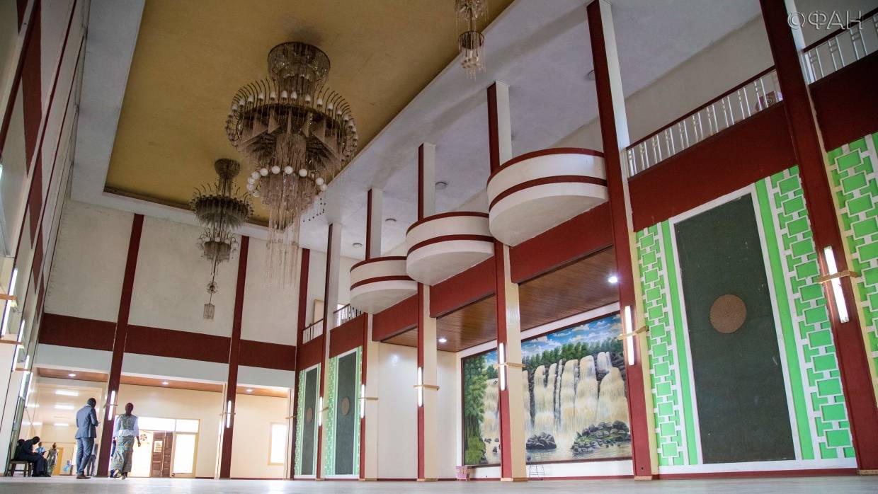 Нацсобрание ввело закон об обязательном декларировании имущества депутатов ЦАР