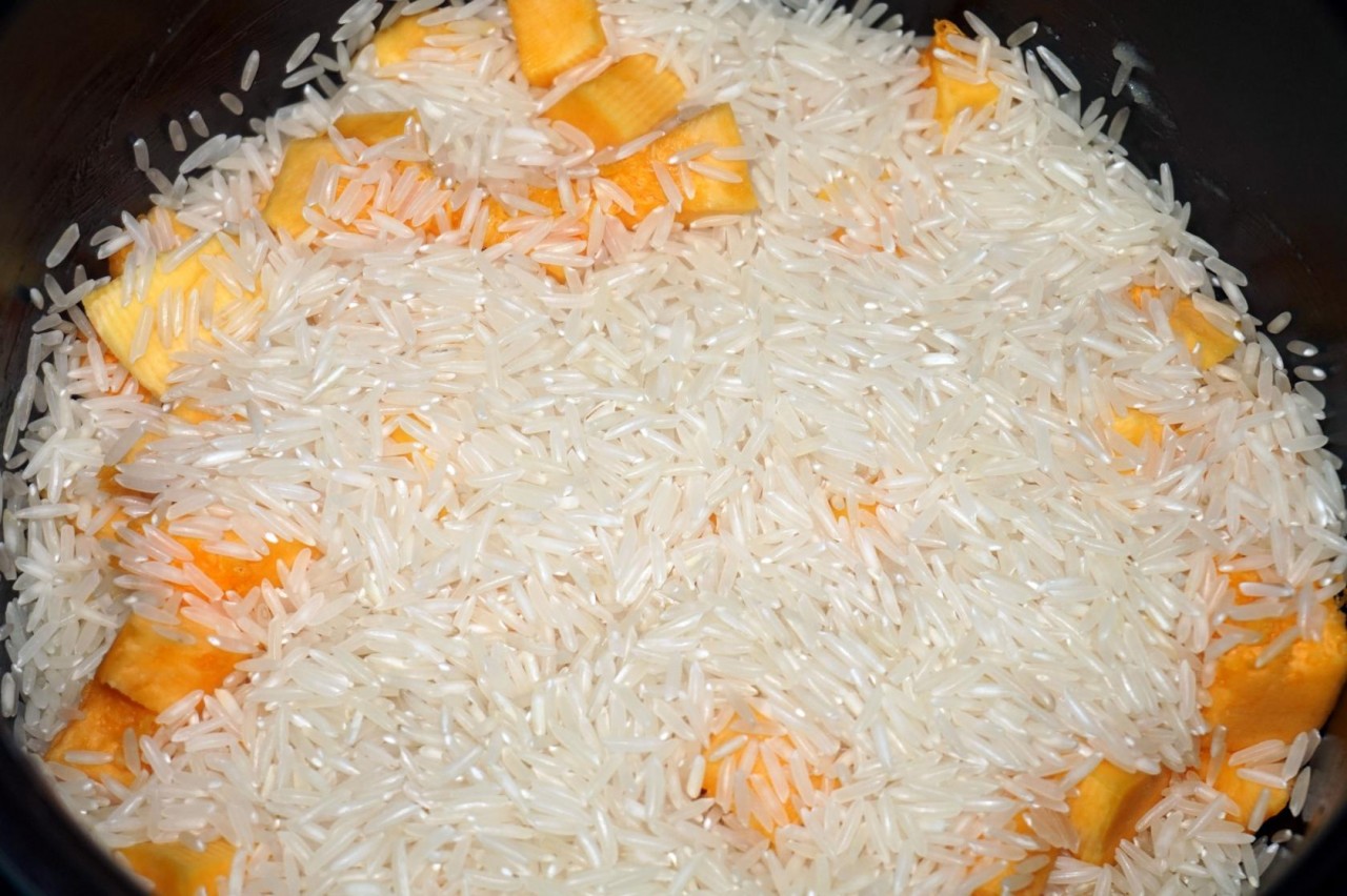 Рецепт рассыпчатого риса с морковью. Тыква с рисом в мультиварке 5 стол. Молочная лапша в мультиварке с тыквой. Пропорции риса и тыквы.