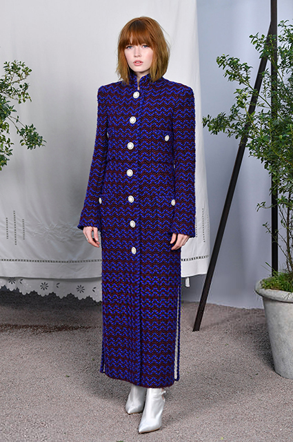 Неделя высокой моды в Париже: Кайя Гербер, Джиджи Хадид и Саша Лусс на показе Chanel Неделя высокой моды в Париже: Кайя Гербер, Джиджи Хадид и Саша Лусс на показе Chanel Новости моды