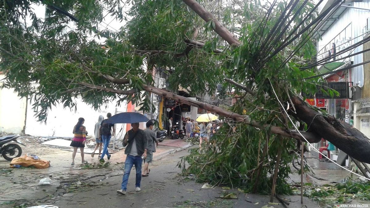 Власти Филиппин эвакуировали 52 000 граждан, из-за тайфуна Кардинг