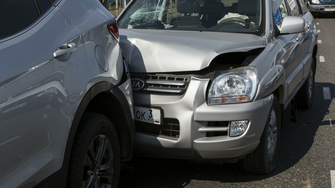 Пять человек погибли при столкновении машины с подростками и скорой в Нижнем Тагиле