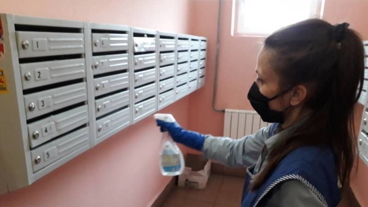 Эксперт по ЖКХ Ковалев: россияне не должны платить за уборку подъезда