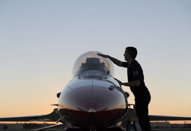 f-16_fighter