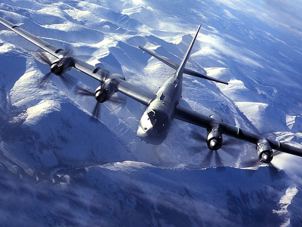 Российские стратегические бомбардировщики неожиданно появились у Аляски