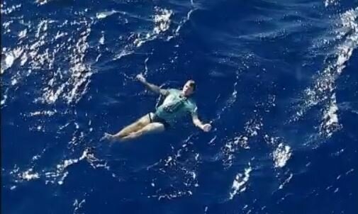 Джинсы спасли немцу жизнь в море 