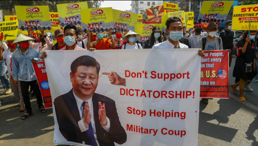 Америка вмешивается в дела Мьянмы, пытаясь перевести стрелки на Россию и Китай