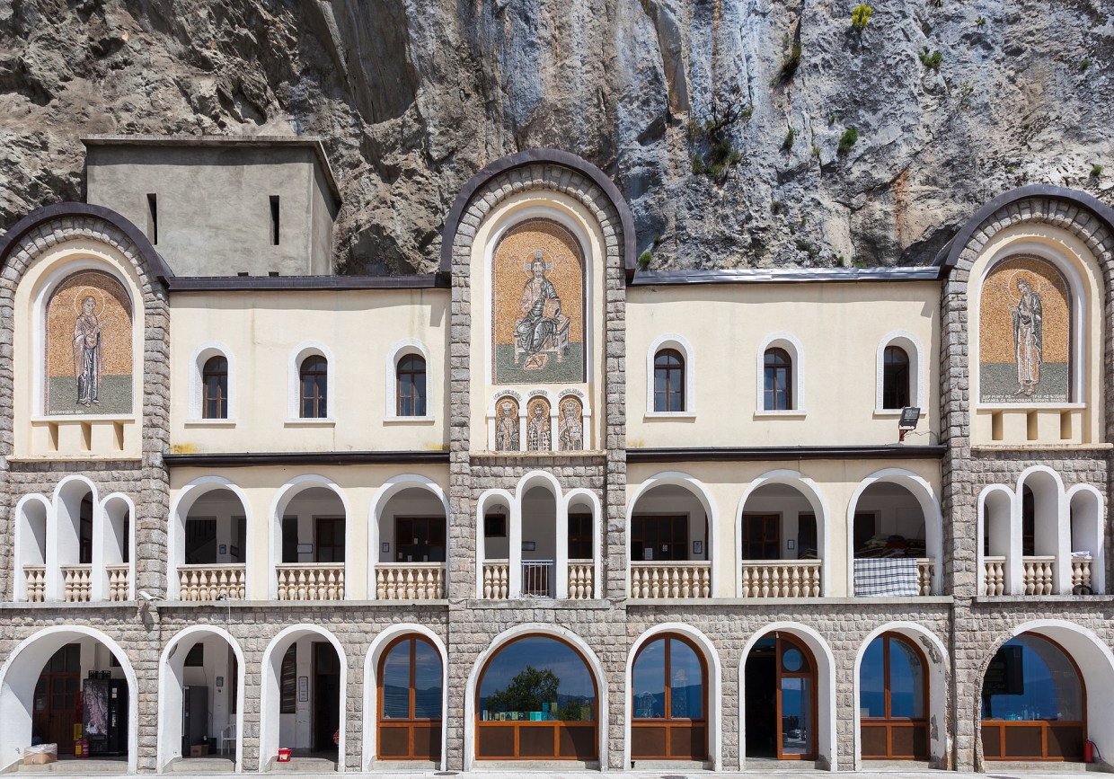 Власти Черногории срывают подписание соглашения с православной церковью