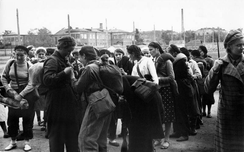 Никогда не сдаваться! Московская паника 15–16 октября 1941 года история