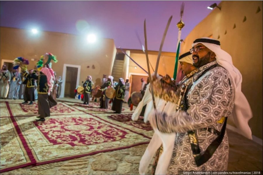 Почему в Саудовской Аравии туристы могут не бояться воров история,путешествие,Саудовская Аравия