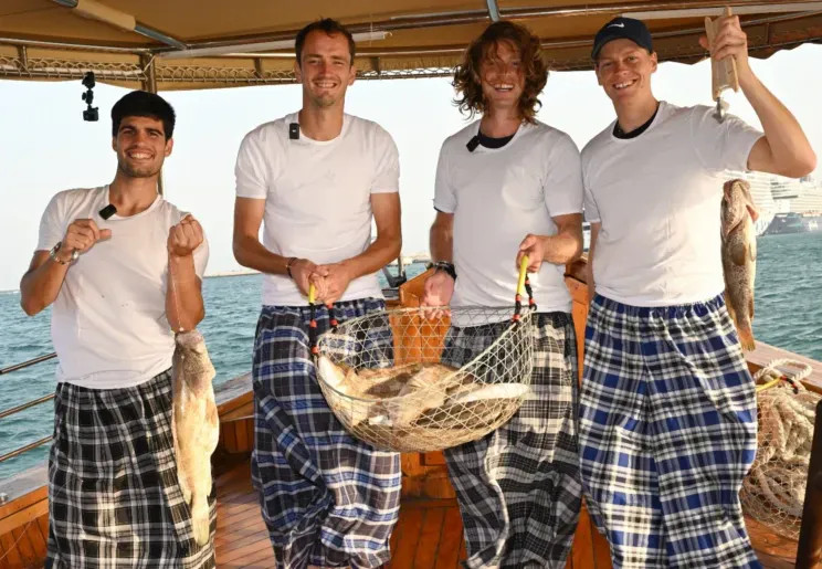 Андрей Рублёв, Даниил Медведев, Янник Синнер и Карлос Алькарас порыбачили вместе перед турниром в Дохе Андрей Рублёв, Даниил Медведев, Янник Синнер и Карлос Алькарас порыбачили вместе перед турниром в Дохе instagram (инстаграм),социальная сеть,Андрей Рублев,Брукс Надер,Даниил Медведев,карлос алькарас,Стефанос Циципас,янник синнер