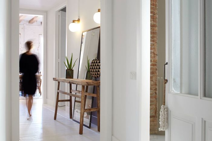 Очаровательная современная квартира с винтажными фактурными акцентами винтаж