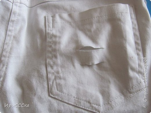 Будем делать модные рваные шорты из старых джинсов. фото 10