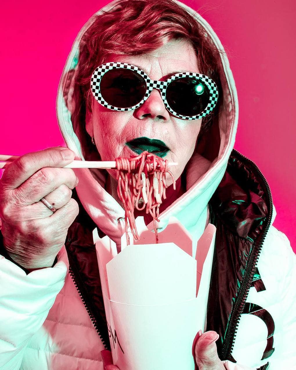 «Снова 20» — вдохновляющий проект о пожилых людях, для которых жизнь только начинается «Снова 20» — вдохновляющий проект о пожилых людях, для которых жизнь только начинается возраст,жизнь,Инстаграм-проект,интересное,люди