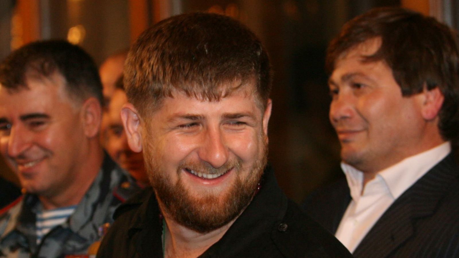 Глава Чечни Кадыров в конце прямой линии отжался 35 раз