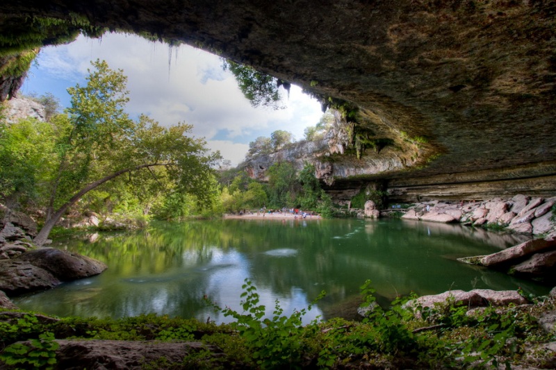 Озеро Гамильтон Пул (Техас, США). Фото / Hamilton Pool photo