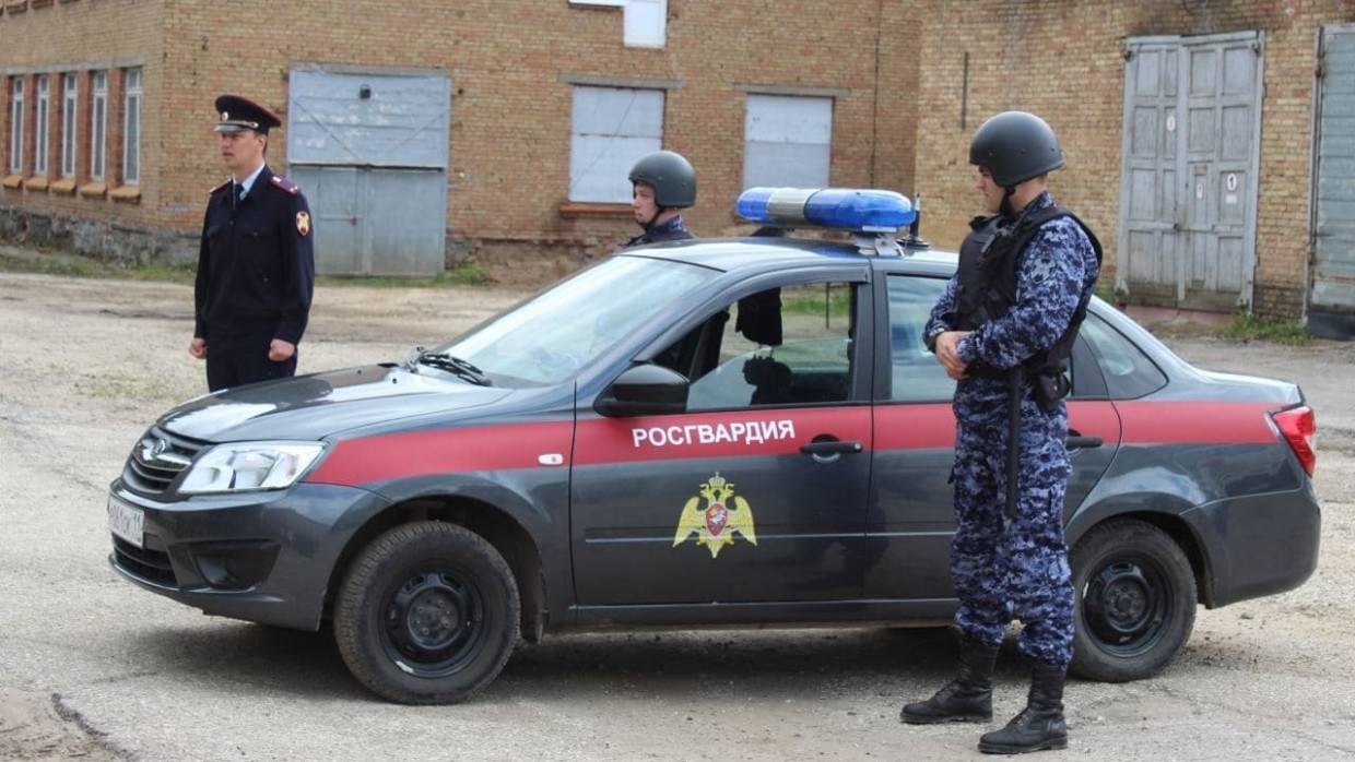 Росгвардейцы ЦФО нейтрализовали вооруженного убийцу в подмосковном Солнечногорске