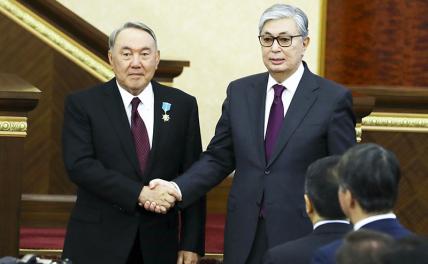 На фото: бывший президент Казахстана Нурсултан Назарбаев и президент Казахстана Касым-Жомарт Токаев (слева направо)