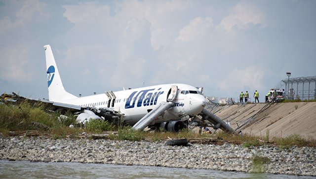  Boeing 737  