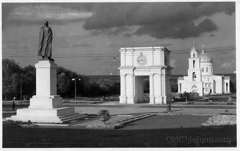 Про памятник Котовскому в Кишинёве и не только история