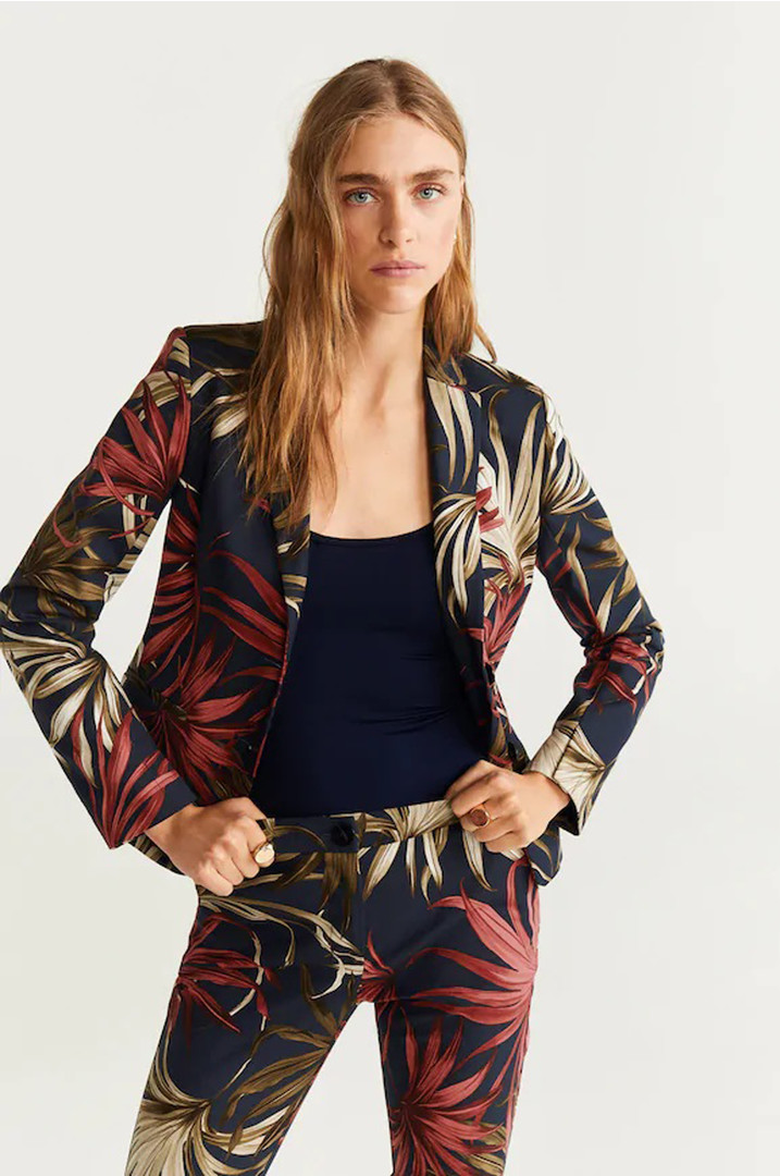 Сильное плечо: 20 хитовых пиджаков этой осени Сильное плечо: 20 хитовых пиджаков этой осени гардероб,мода и красота,модные образы,модные тенденции,одежда и аксессуары