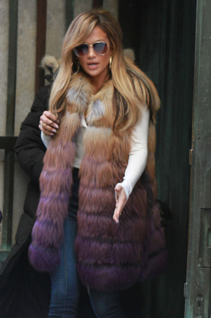 Стиль нулевых и слезы: новые фото Дженнифер Лопес в образе стриптизерши Звездный стиль