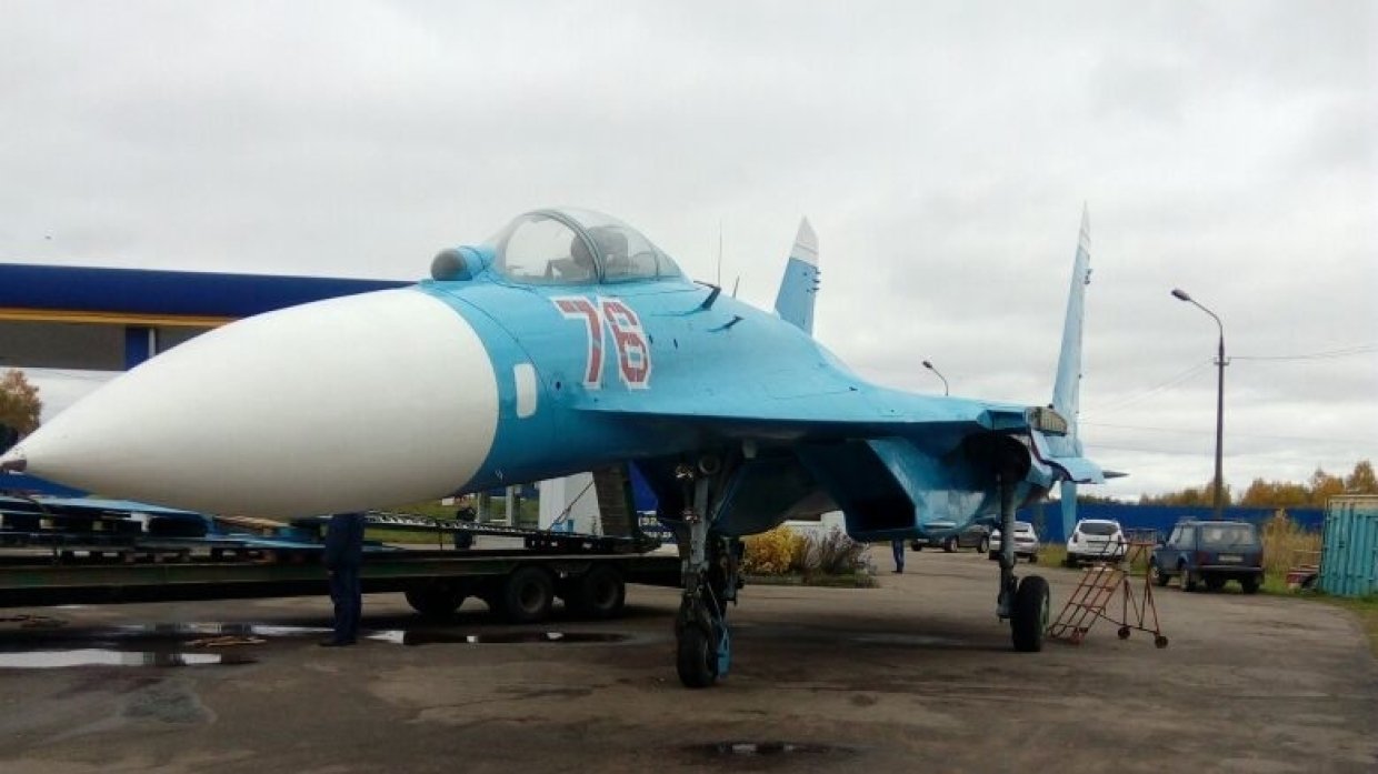 Участвовавший в боевых действиях в Сирии Су-27 стал памятником под Тверью 