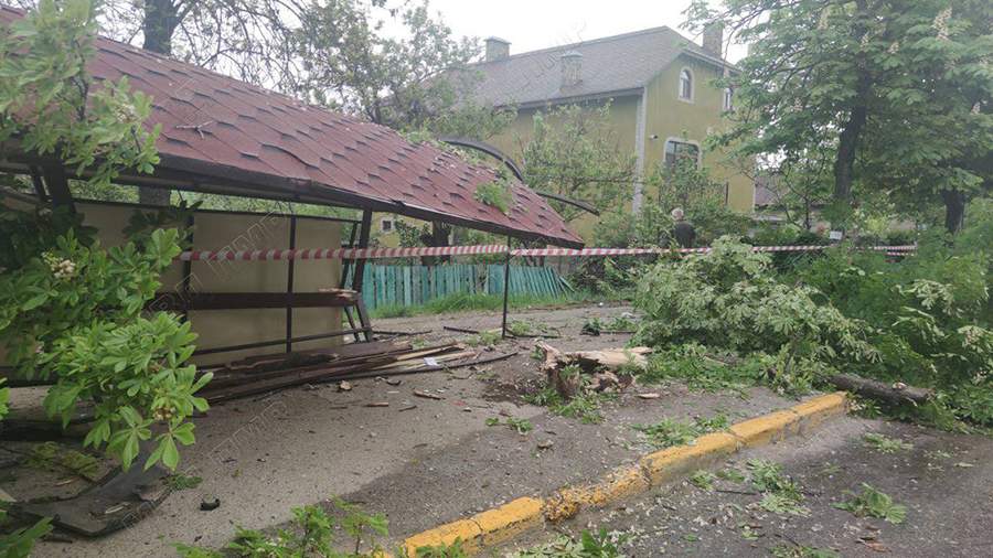 В Приднестровье человек погиб после наезда автомобиля на остановку