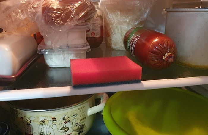 Зачем хранить губку в холодильнике: 9 лайфхаков, чтобы делать уборку как Фрекен Бок быт,лайфхаки,полезные советы,советы хозяйке