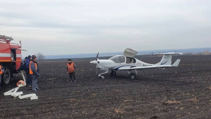 В Бугуруслане проводят проверку по факту жесткой посадки учебного самолета