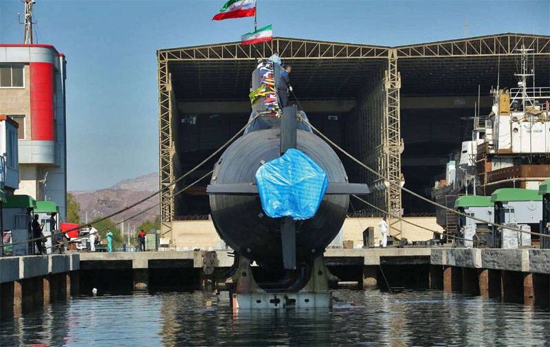 Иранская ПЛ "Фатех" спущена на воду: крылатые ракеты на службе подводного флота