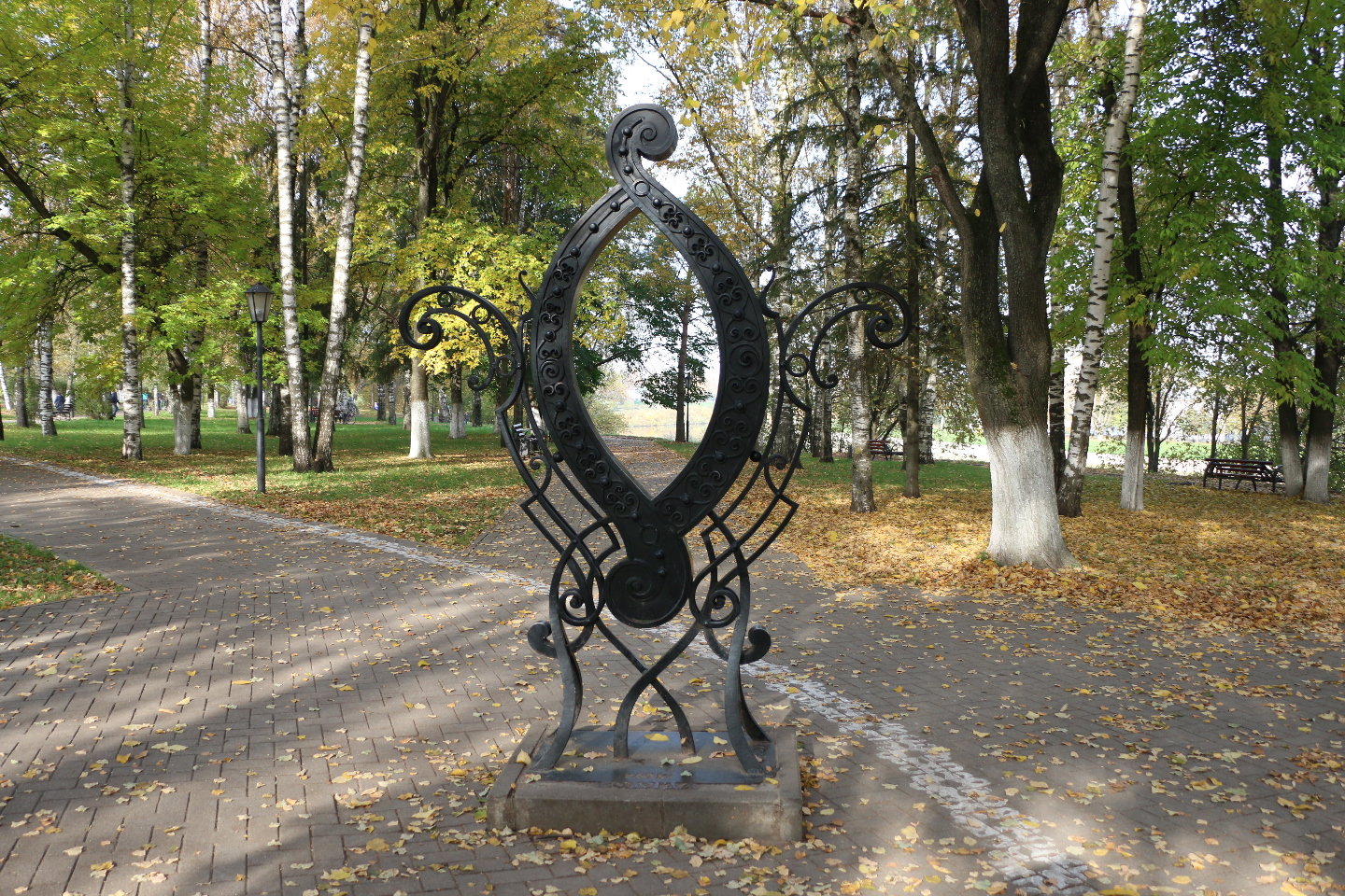 Три выходных дня на Вологодчине - окунуться в историю, побродить по деревням, побывать в чреве подводной лодки. Три выходных дня на Вологодчине - окунуться в историю, побродить по деревням, побывать в чреве подводной лодки.