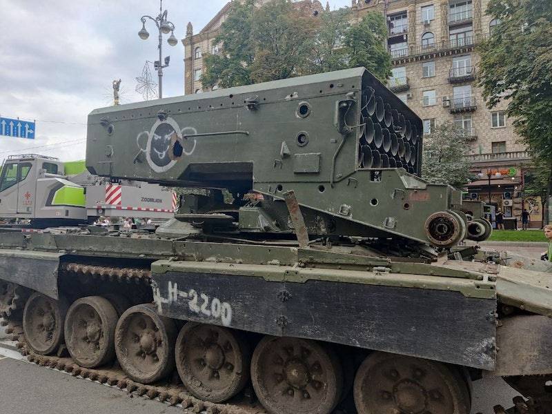 Российский «ленд-лиз»: Верховный Главнокомандующий обязан вмешаться Российский «ленд-лиз»: Верховный Главнокомандующий обязан вмешаться армия,оружие,россия,украина