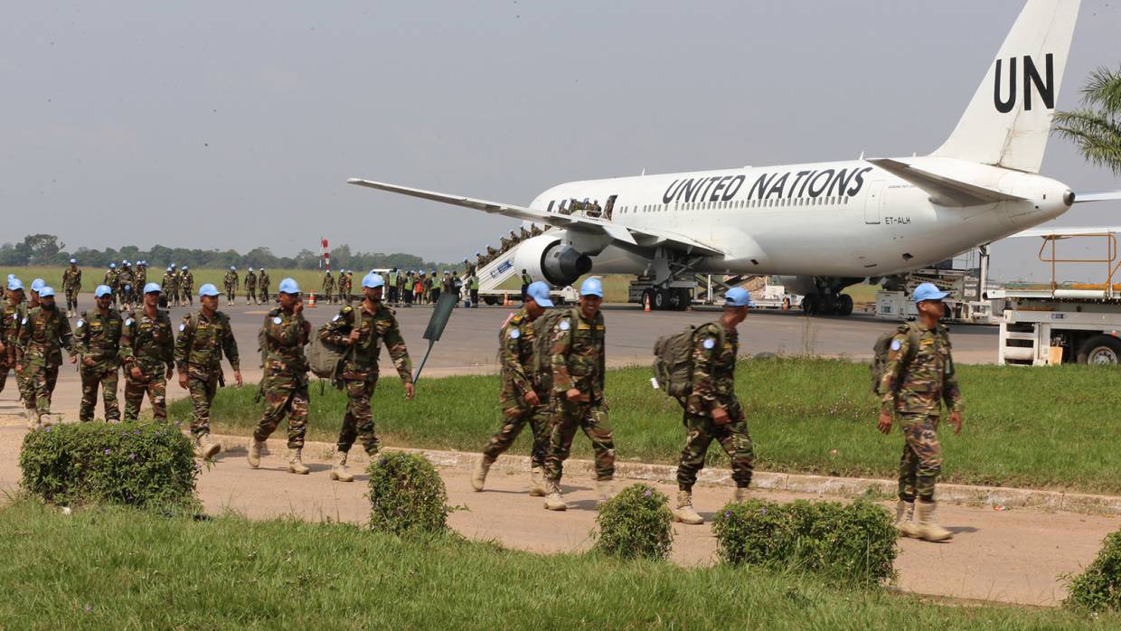 Жители ЦАР осудили Совбез за продление дорогостоящей и неэффективной миссии ООН