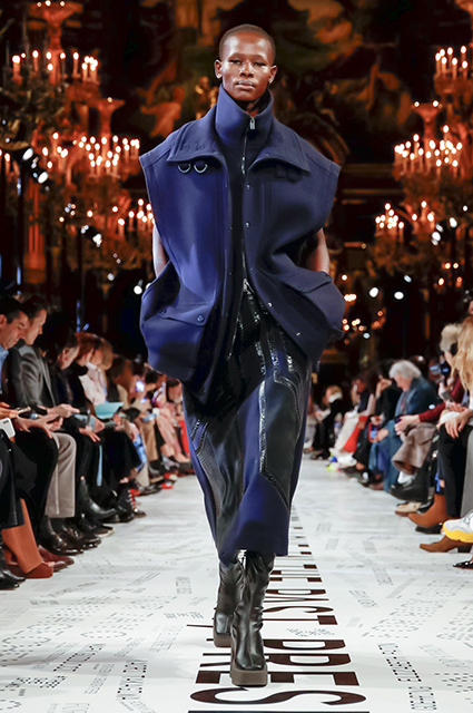 Неделя моды в Париже: Наталья Водянова, Тина Кунаки, Опра Уинфри на показе Stella McCartney осень-зима 20190/2020 Неделя моды в Париже: Наталья Водянова, Тина Кунаки, Опра Уинфри на показе Stella McCartney осень-зима 20190/2020 thereshegrows