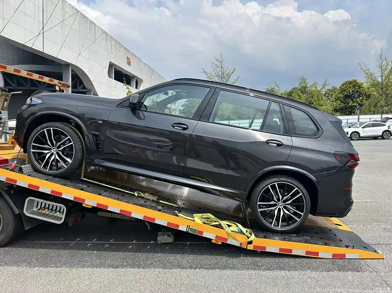  живые фото BMW X5 Sport Night Edition