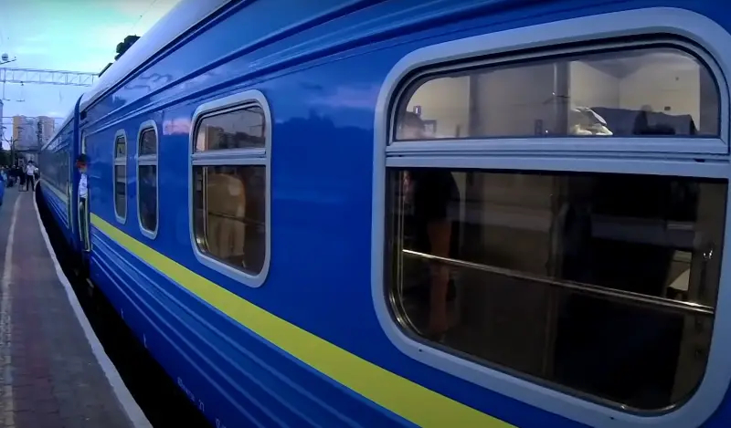 Украинский ТГ-канал: ВСУ давно используют пассажирские поезда для транспортировки раненых военных