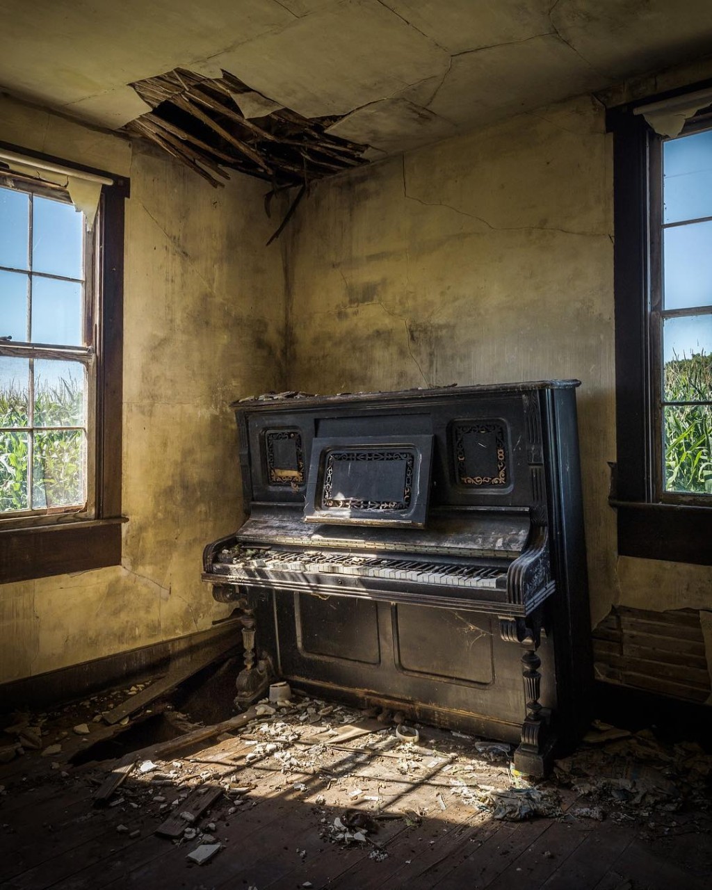 Загадочные заброшенные места на снимках Рича Керна Загадочные заброшенные места на снимках Рича Керна Фотография