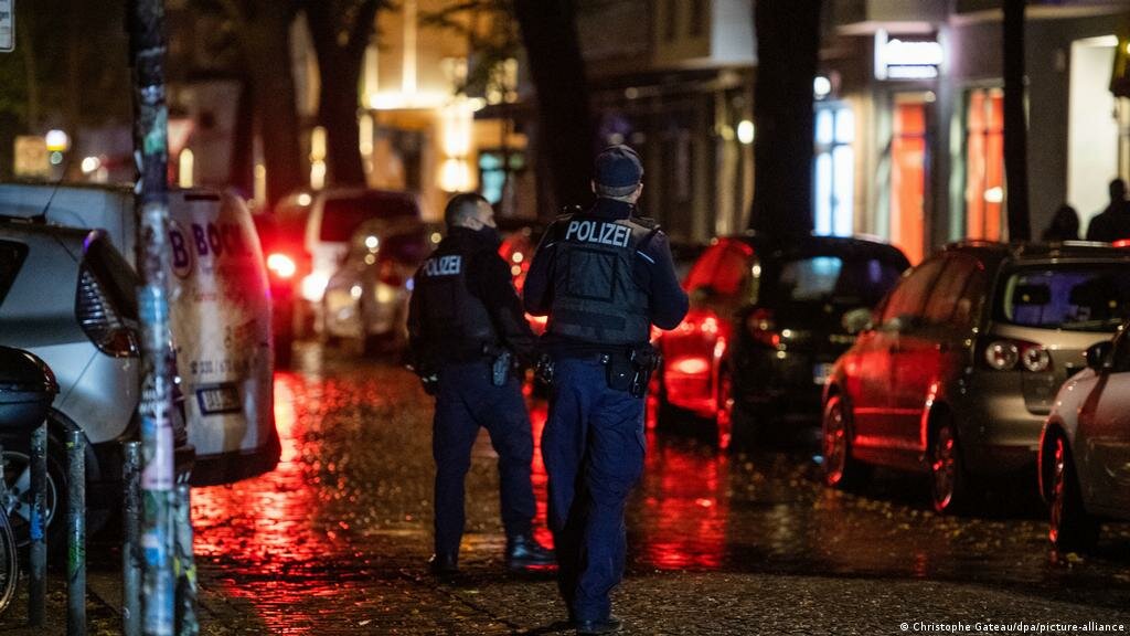 «Тоталитаризм» или «Свобода»? «Тоталитаризм» или «Свобода»? Блогеры,общество,Политика