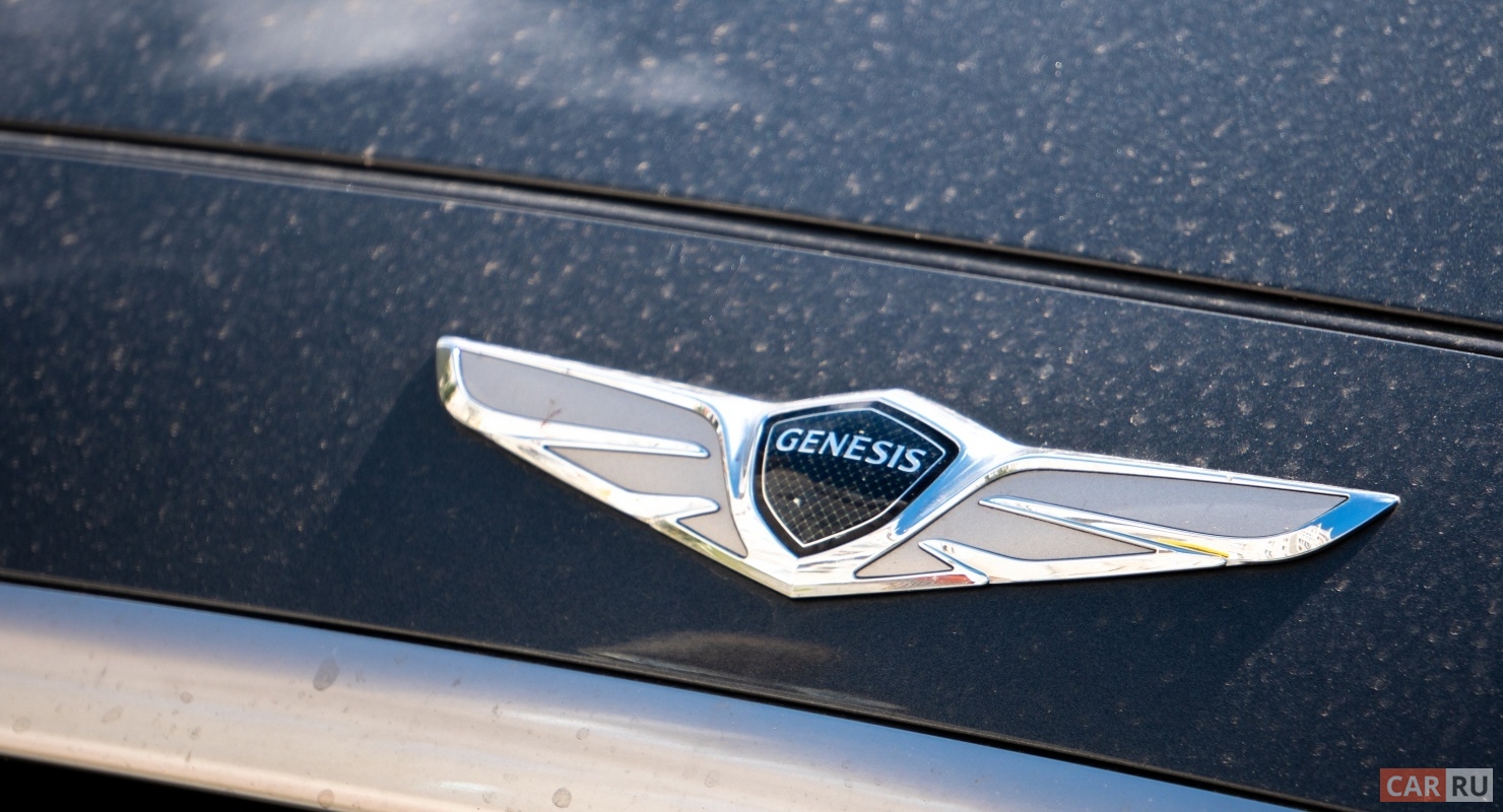 Опубликованы новые снимки салона обновленного Genesis G90