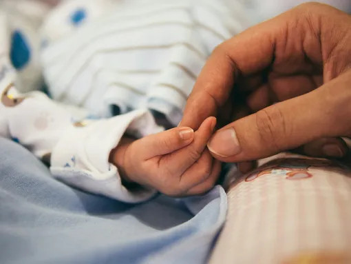 Ученые: чтобы люди не вымерли, каждая женщина должна родить 3 ребенка Ученые: чтобы люди не вымерли, каждая женщина должна родить 3 ребенка рождаемости, человечество, вовсе, может, женщинам, нужно, рожать, среднем, ребенка, людей, чтобы, падение, детей, Чтобы, ожирениемОднако, сперматозоидов, количества, экспертов, снижением, среды