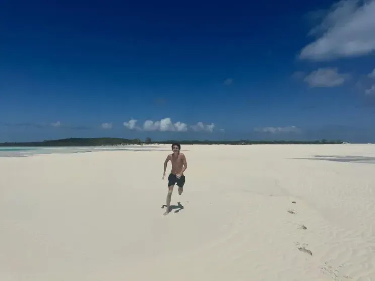 Кайли Дженнер в бикини и Тимоти Шаламе отдыхают вместе на уединённом острове ДженнерКайли, Кайли, ДженнерТимоти, ШаламеКайли, Шаламе, Тимоти, ДженнерФото, Дженнер, вместе, отдыхают, актёр, дочерью, также, рэпером, Деппа, тайной, угодил, свадьбе, ЛеонНедавно, Лурдес