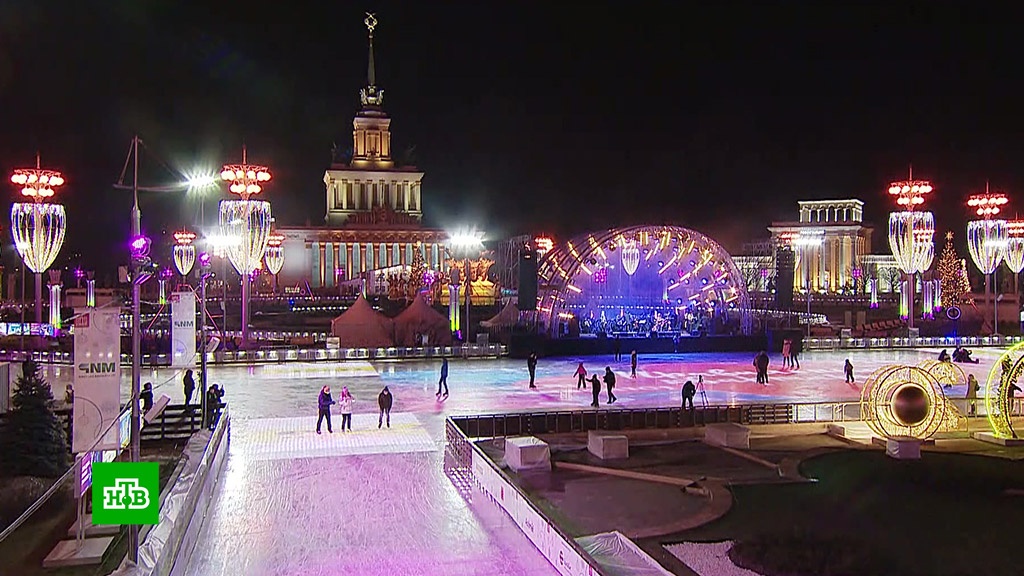 До какого числа вднх. Парк ВДНХ Москва каток. Каток ВДНХ 2019. Зимний каток на ВДНХ. ВДНХ каток зима.