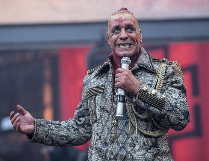 Тест отрицательный: солист группы Rammstein не болен коронавирусом