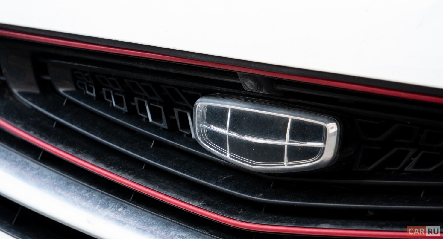 Компания Geely представит 8 ноября электрический тягач Homtruck