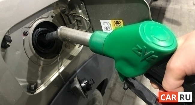 Нужно ли переплачивать за улучшенное топливо и на каких АЗС заправляться Автограмота