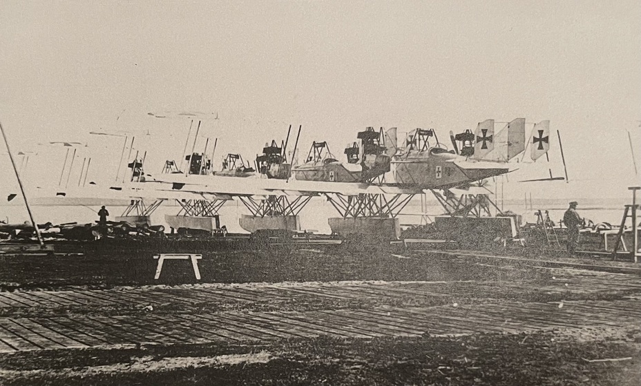 ​Четверка «Ганза-Бранденбург» GW 1-й торпедной эскадрильи на гидроаэродроме Ангернзее, лето-осень 1916 года - «Первый день – сегодня» | Warspot.ru