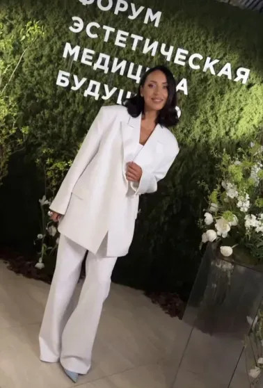 Алсу, Ирина Горбачёва, Виктория Дайнеко посетили форум 