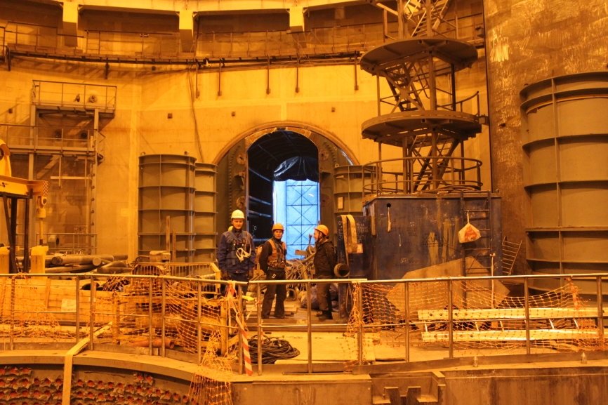 Ленинградская аэс-2 ночью. В каком году лаэс выработала 1 триллион. В каком году лаэс выработала 1 триллион. Курская аэс энергоблок 2. В каком году лаэс выработала 1 триллион.