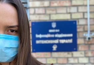 На Киевщине женщина умерла прямо под больницей из-за отказа врачей