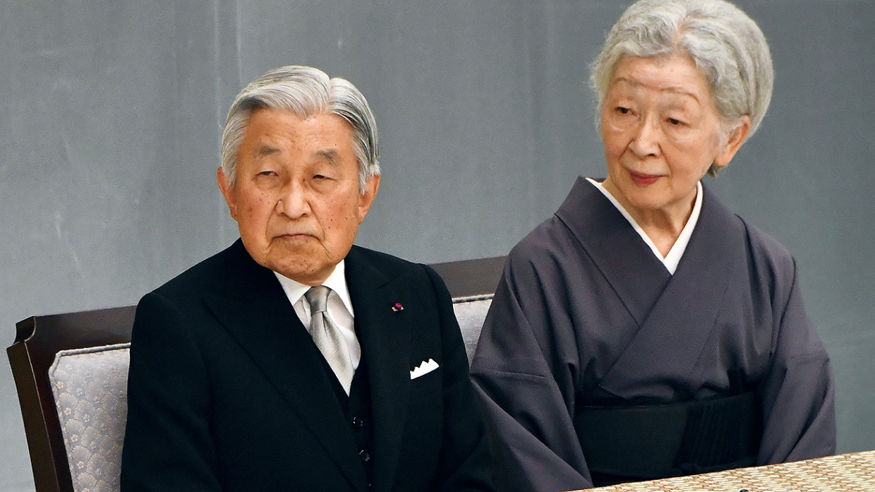 Император Японии заявил о начале подготовки к передаче трона